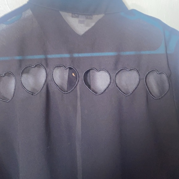 boutique black button up with heart cutouts on back - Picture 3 of 4